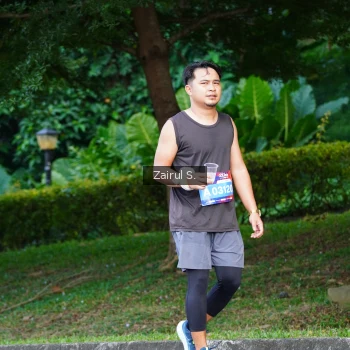 Runner Photo 3647772