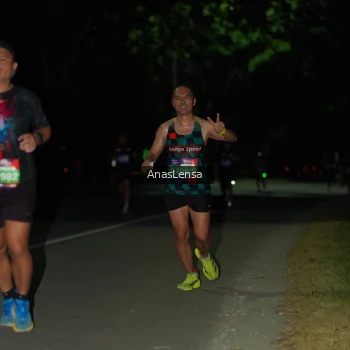 Runner Photo 3647824