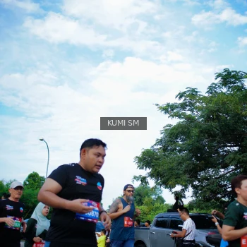 Runner Photo 3647870