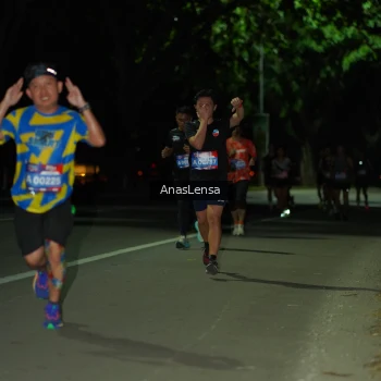 Runner Photo 3648393
