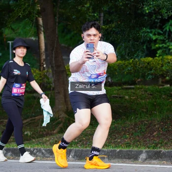 Runner Photo 3648543