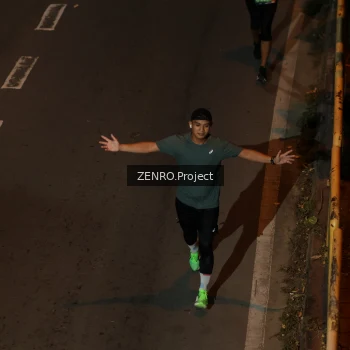 Runner Photo 3649006