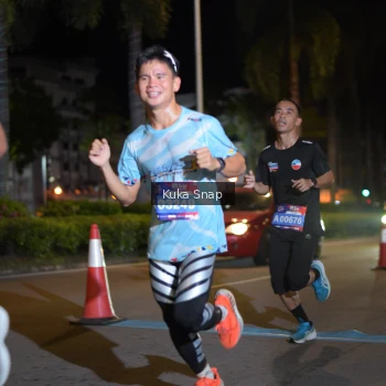 Runner Photo 3649073