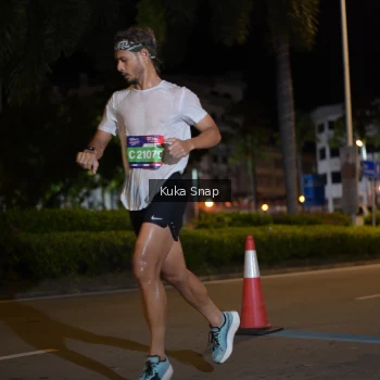 Runner Photo 3649196
