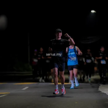 Runner Photo 3649275