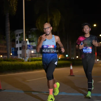 Runner Photo 3649296
