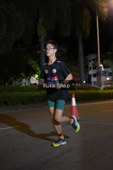 Runner Photo 3649452