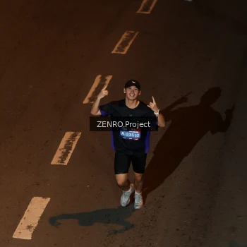 Runner Photo 3649672