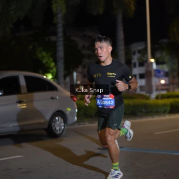 Runner Photo 3649760