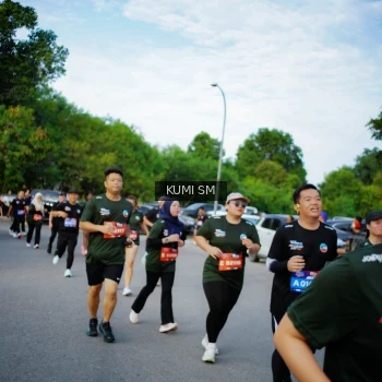 Runner Photo 3649767