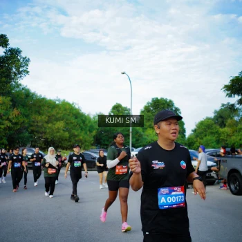 Runner Photo 3649819