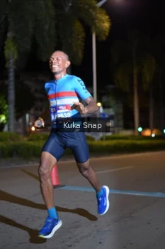 Runner Photo 3649869
