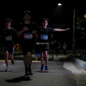 Runner Photo 3649895