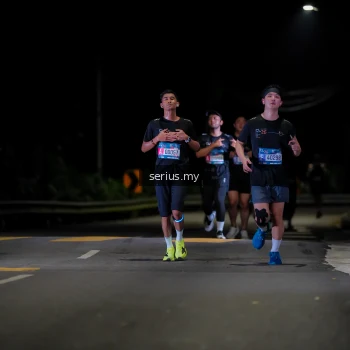 Runner Photo 3650012