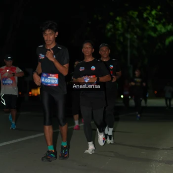 Runner Photo 3650557