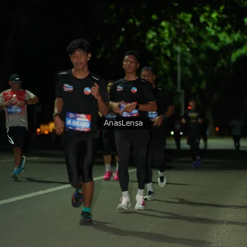 Runner Photo 3650593