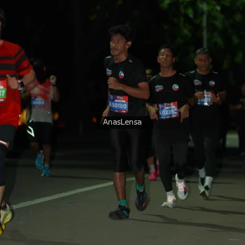 Runner Photo 3650641