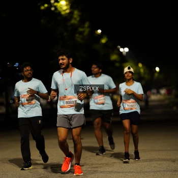 Runner Photo 3651035
