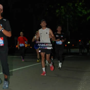Runner Photo 3651077
