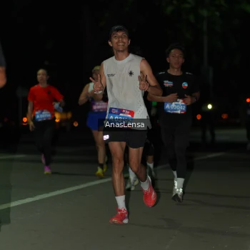 Runner Photo 3651078