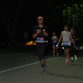 Runner Photo 3651107