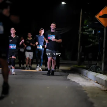 Runner Photo 3651117