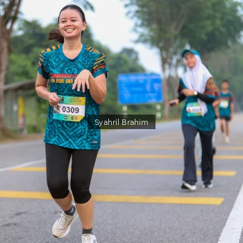 Runner Photo 3651188