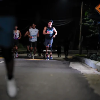 Runner Photo 3651242