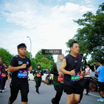 Runner Photo 3651280