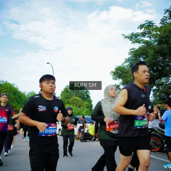 Runner Photo 3651302