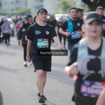 Runner Photo 3651340