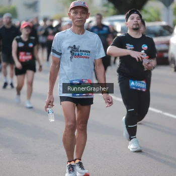 Runner Photo 3651344