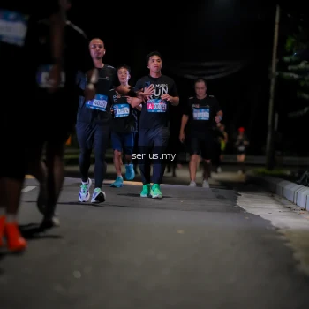 Runner Photo 3651402