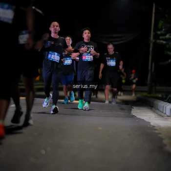 Runner Photo 3651405