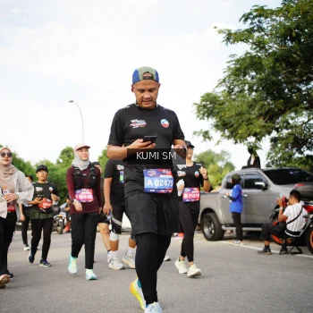Runner Photo 3651460