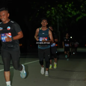 Runner Photo 3651465