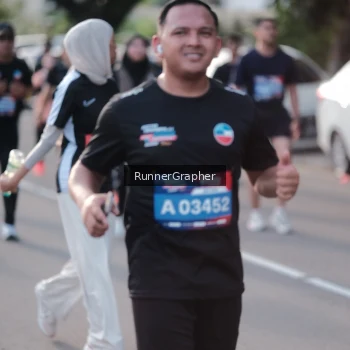 Runner Photo 3651594