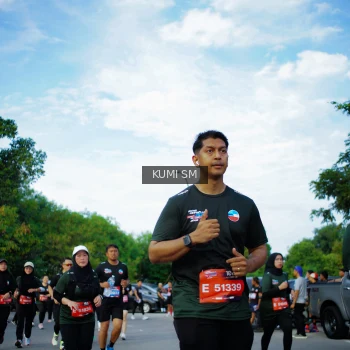 Runner Photo 3651603