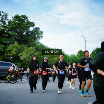 Runner Photo 3651633