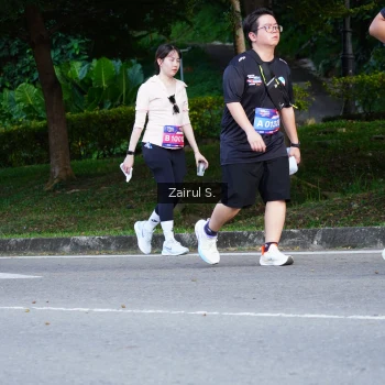 Runner Photo 3651875