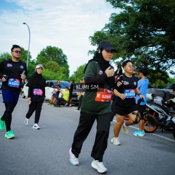 Runner Photo 3651973