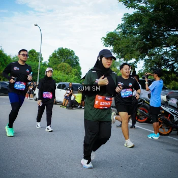 Runner Photo 3651974