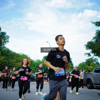 Runner Photo 3652585
