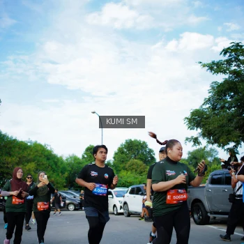 Runner Photo 3652635