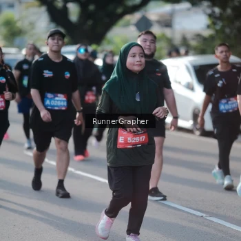 Runner Photo 3653042