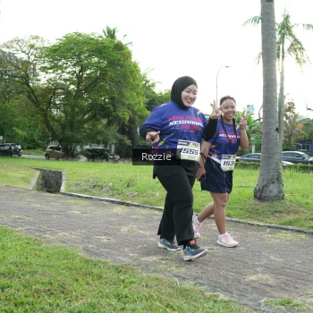 Runner Photo 3653795