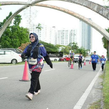 Runner Photo 3654003