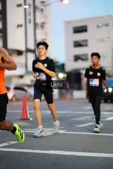 Runner Photo 3654115