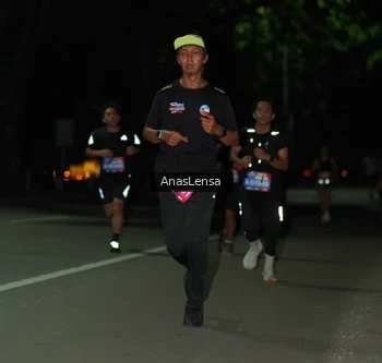 Runner Photo 3654324