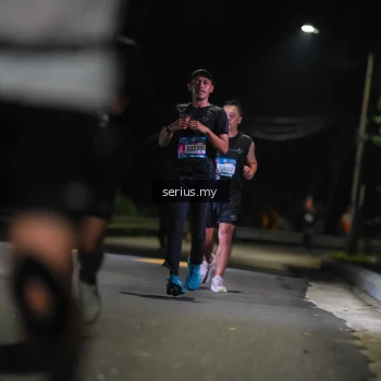 Runner Photo 3654515